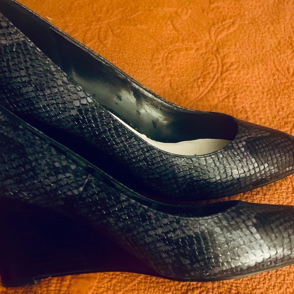 Cole Haan Blue and Black Snakeskin Grand Women’s Wedges - Picture 2 of 2